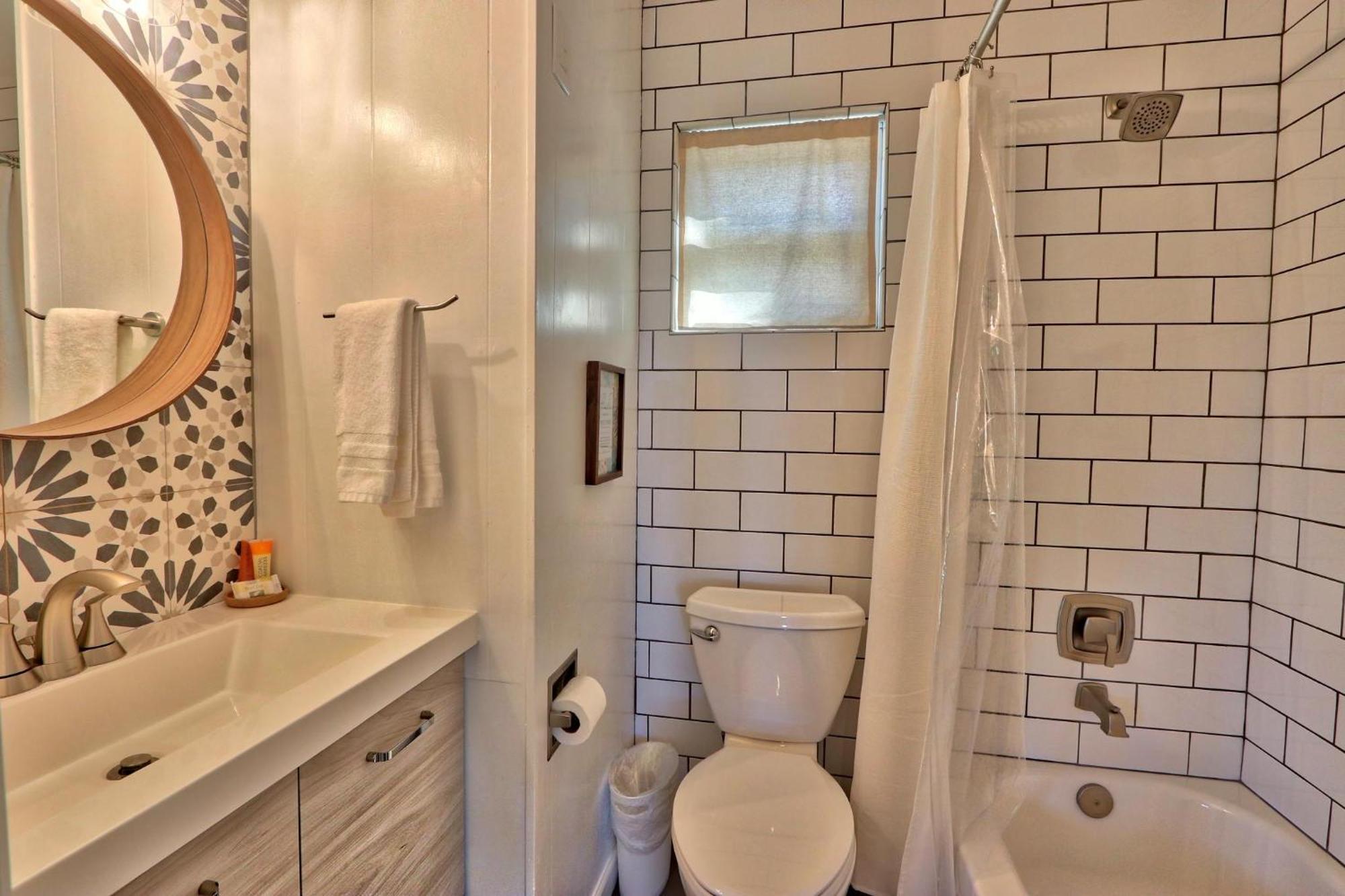Millie'S Cottages Unit 5 - Josephine แคนยอนเลค ภายนอก รูปภาพ