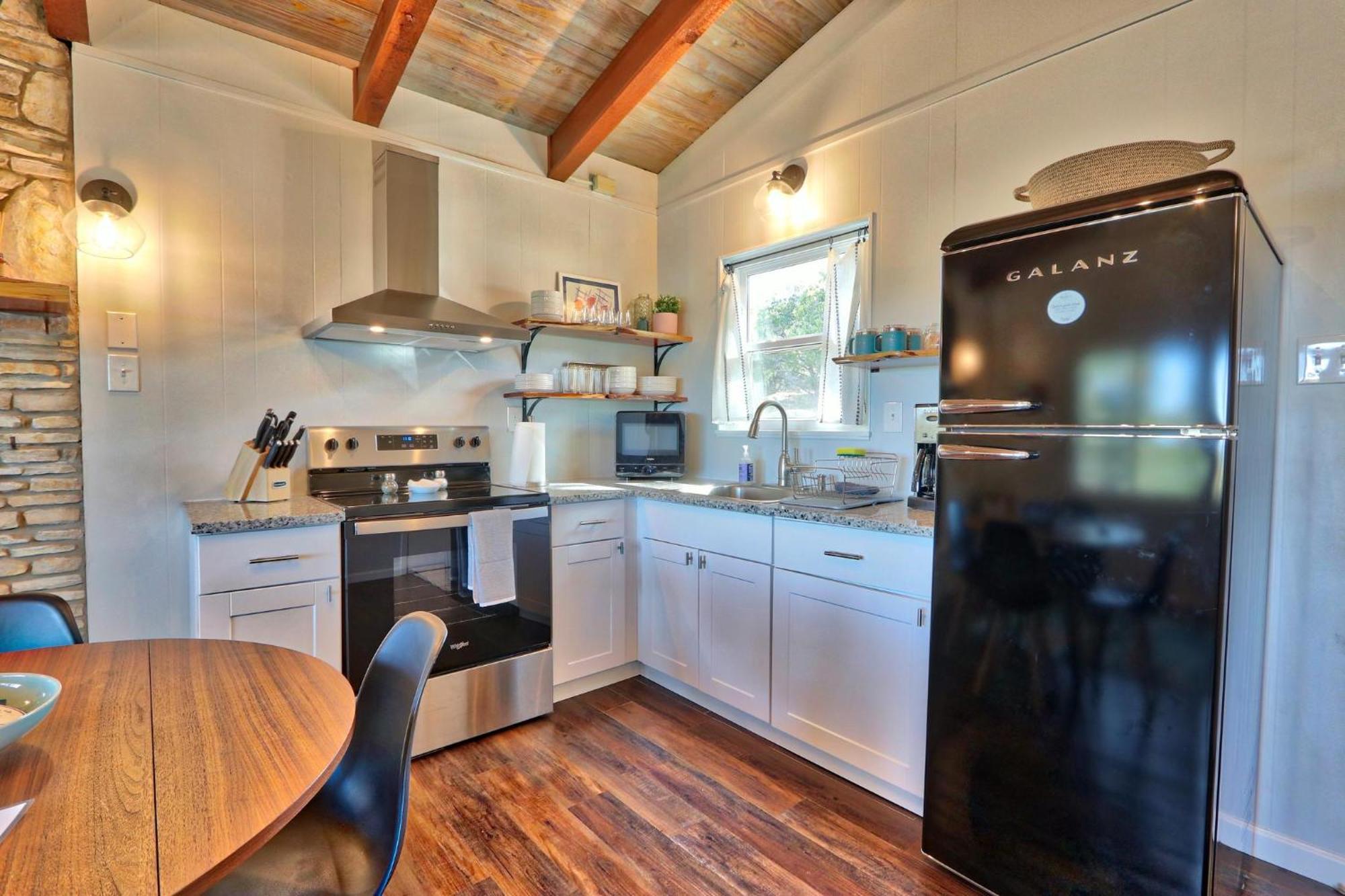 Millie'S Cottages Unit 5 - Josephine แคนยอนเลค ภายนอก รูปภาพ